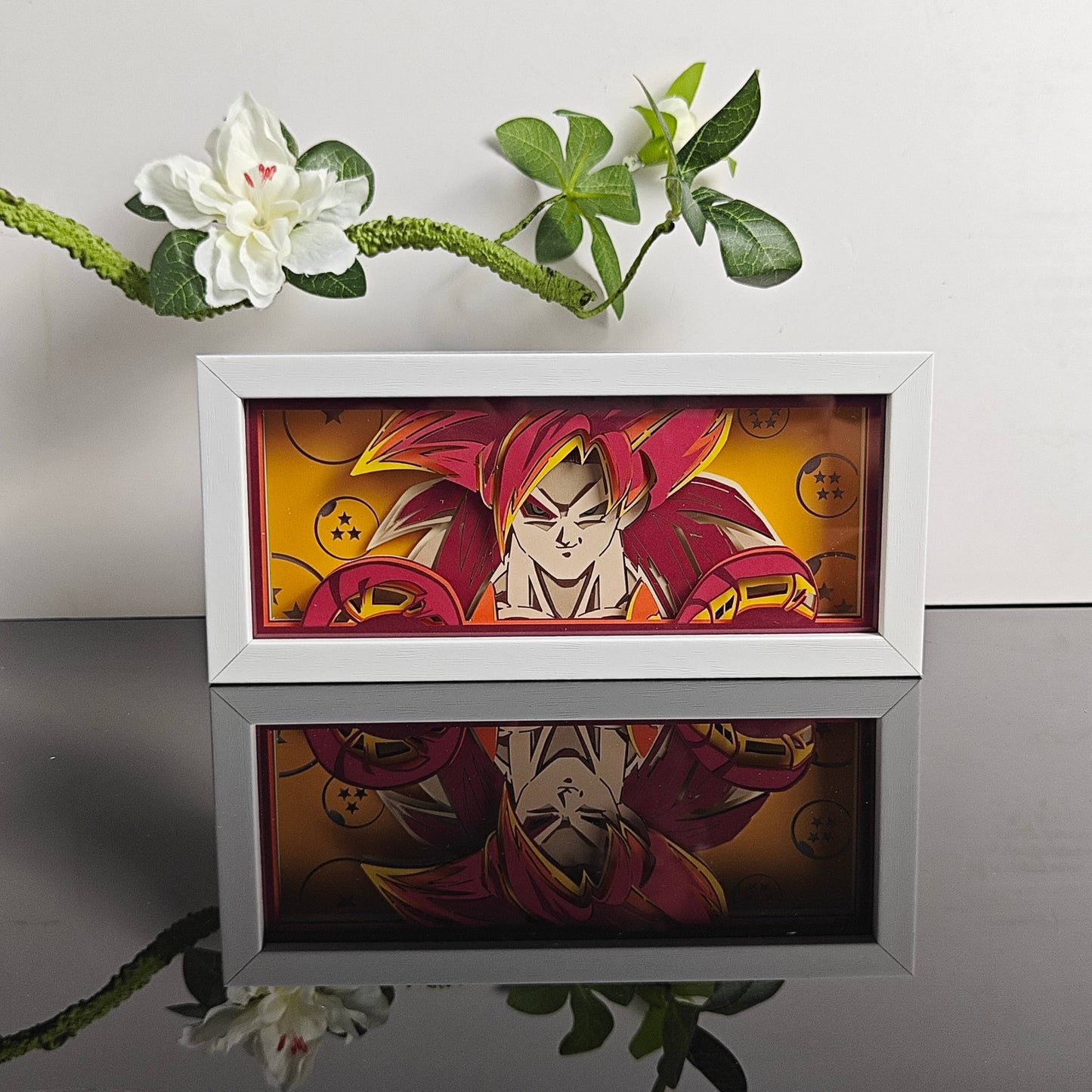 Dragon Ball Z Gogeta Super Saiyan Anime Light Box من Myanimelightbox ، عرض ، في إطار أبيض مع خلفية زخرفية