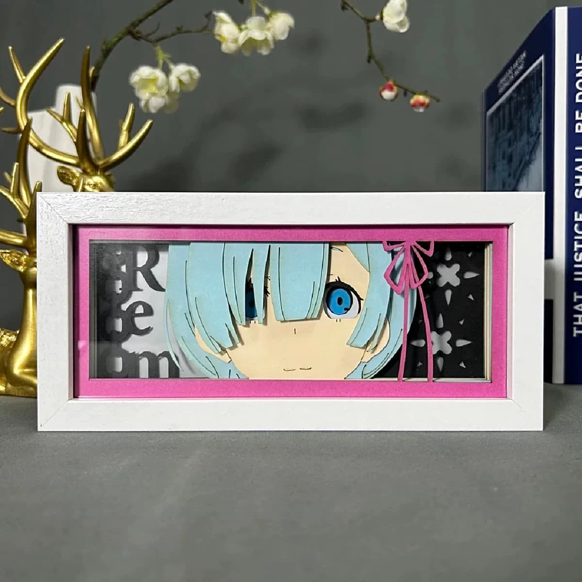 Re Zero Rem anime Light Box من Myanimelightbox ، عرض ، في إطار أبيض مع خلفية زخرفية