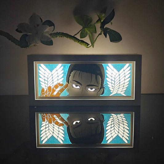 Ataque ao Titan Eren Anime Box da MyanimelightBox, brilhando em quarto escuro, iluminação dramática
