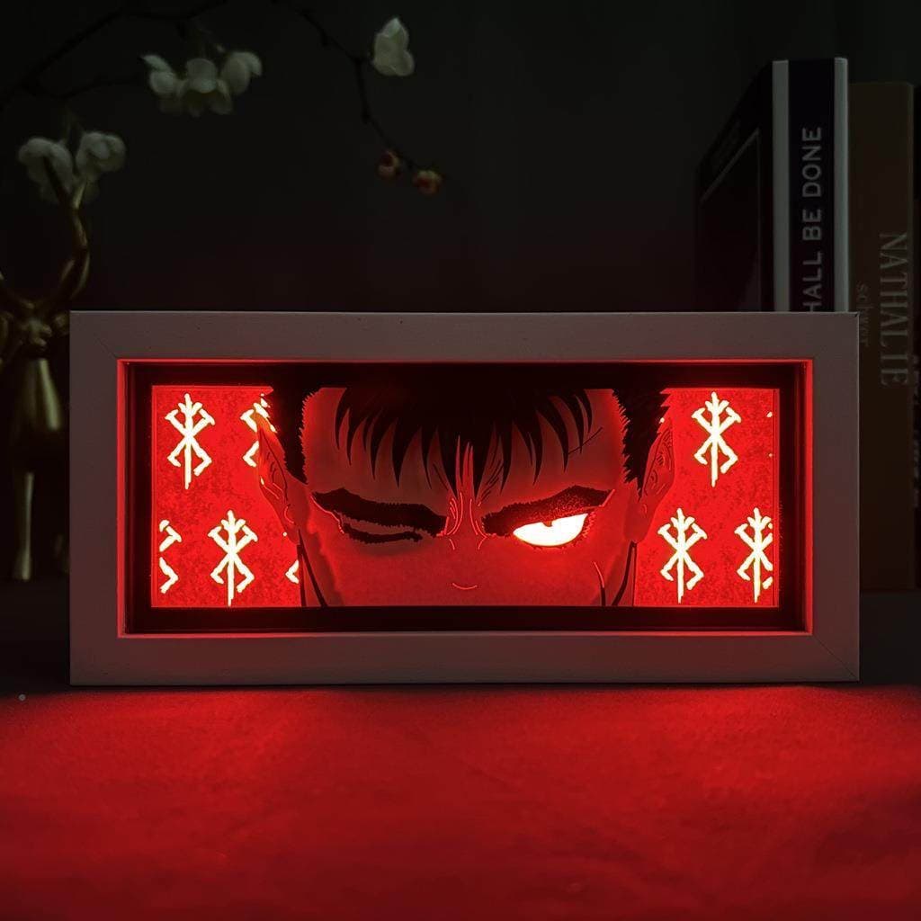 Berserk Guts Anime Light Box od Myanimelightbox, zářící v temné místnosti, dramatické osvětlení