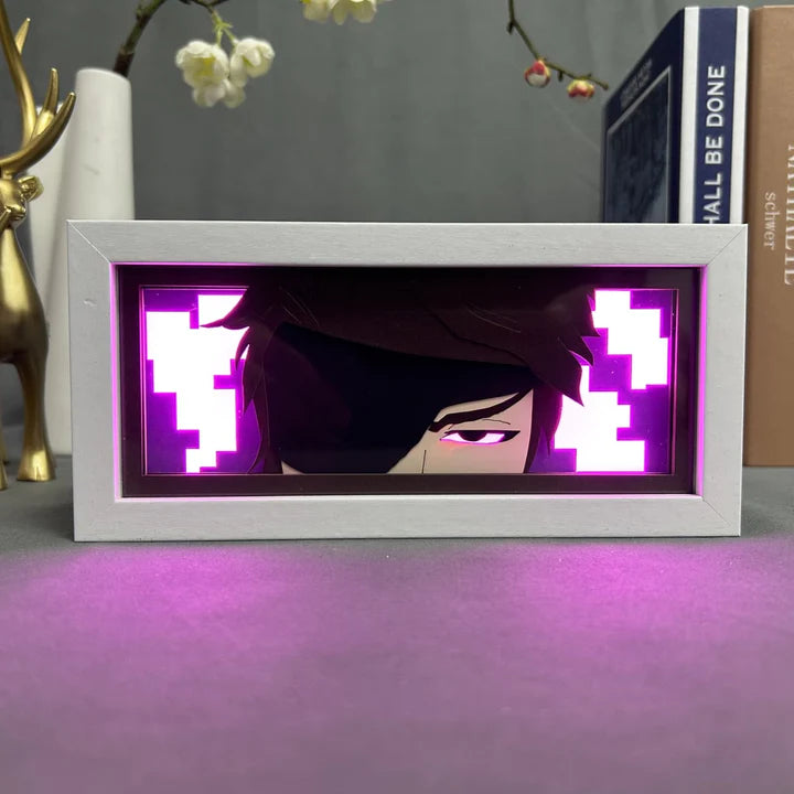 Bleach Aizen Anime Light Box van MyanimelightBox, ingeschakeld met omgevingslicht
