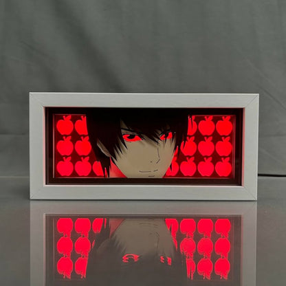 Death Note Light Yagami Anime Light Box brilhando com luz acesa, luzes da sala visível, por MyanImelightBox
