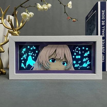 Genshin Impact Kokomi Anime Light Box od MyanimelightBox, zapnutý s lehkým okolním pokojem