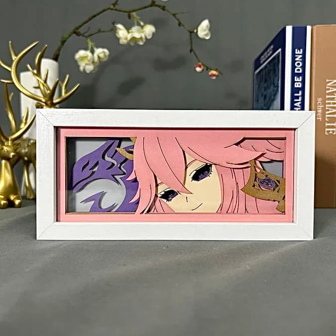 Genshin Impact Yae Miko Anime Light Box van MyanimelightBox, display off, in White frame met decoratieve achtergrond
