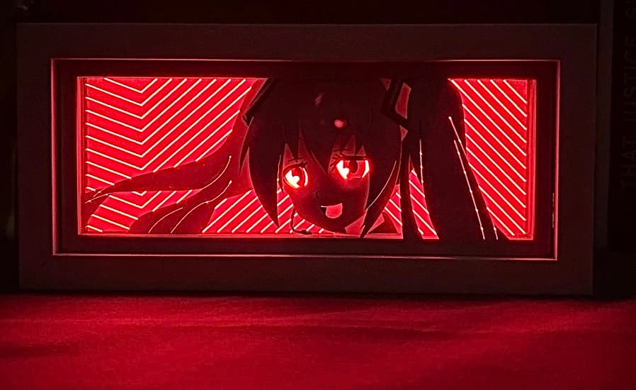Kotak cahaya anime Hatsune Miku oleh Myanimelightbox, bercahaya di bilik gelap, pencahayaan dramatik
