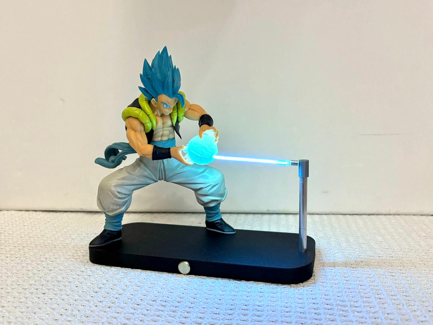 Lâmpada Noturna Dragon Ball Z Gogeta