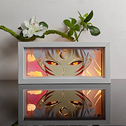 Inuyasha Sesshomaru Anime Light Box brilhando com luz acesa, luzes da sala visível, por MyanImelightBox