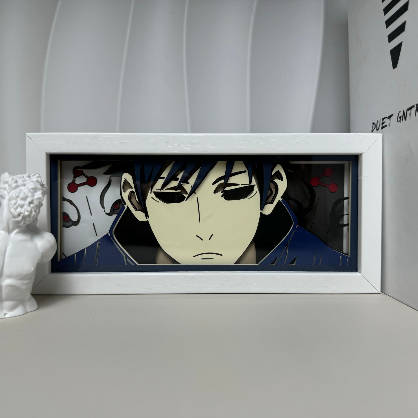 Jujutsu Kaisen Megumi Anime Light Box by MyanimelightBox, exibição, em quadro branco com fundo decorativo