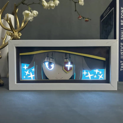Kotak Cahaya Anime Konosuba Megumin oleh Myanimelightbox, dihidupkan dengan cahaya bilik ambien
