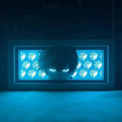 My Hero Academia Todoroki Anime Light Box od Myanimelightbox, zářící v temné místnosti, dramatické osvětlení

