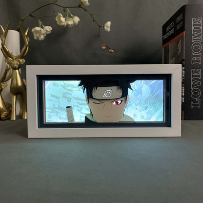 Naruto Uchiha Shisui Anime Caixa Luz por MyanimelightBox, brilhando em quarto escuro, iluminação dramática
