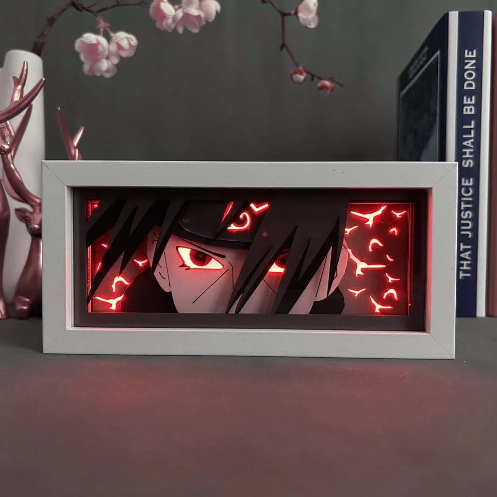 Naruto Young Itachi Anime Light Box brillant de lumière allumée, lumières de la pièce visibles, par Myanimelightbox