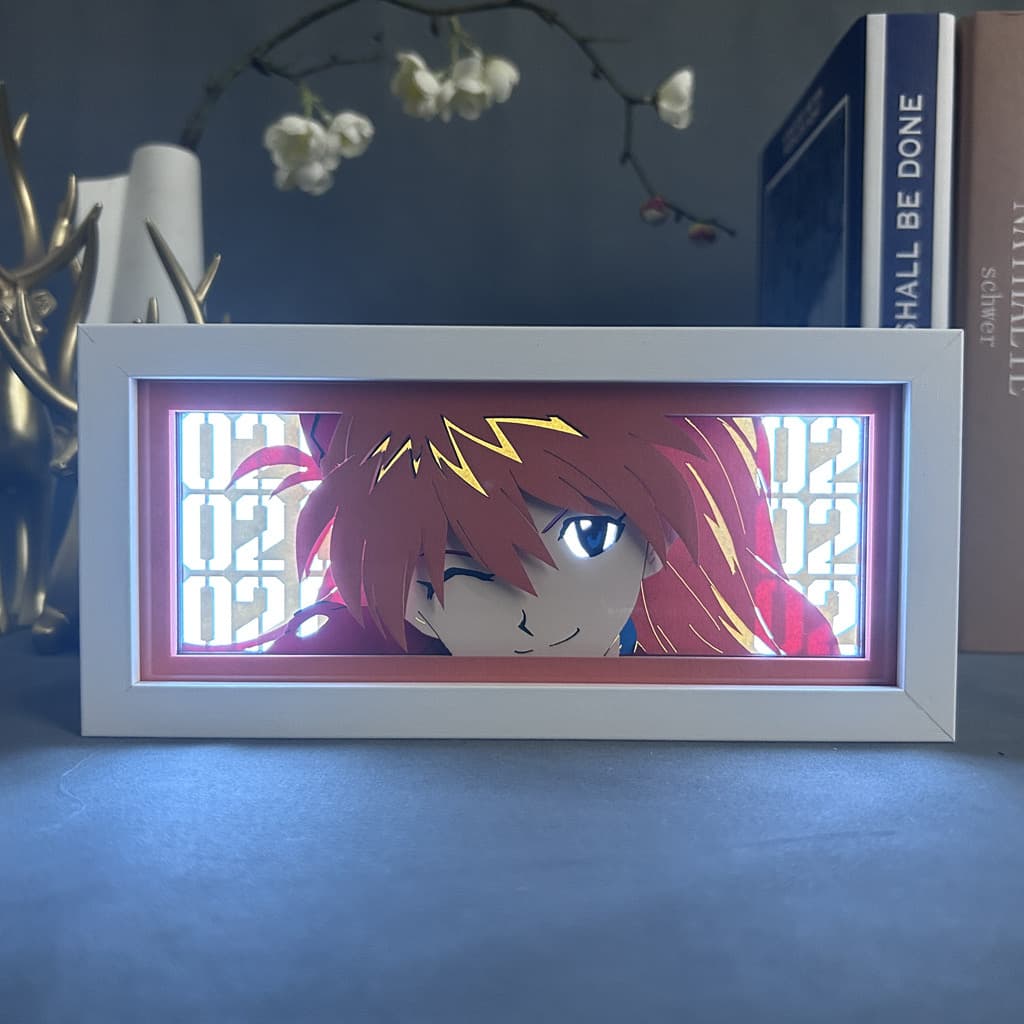 Neon Genesis Evangelion Asuka Light Box oleh Myanimelightbox, dihidupkan dengan cahaya bilik ambien
