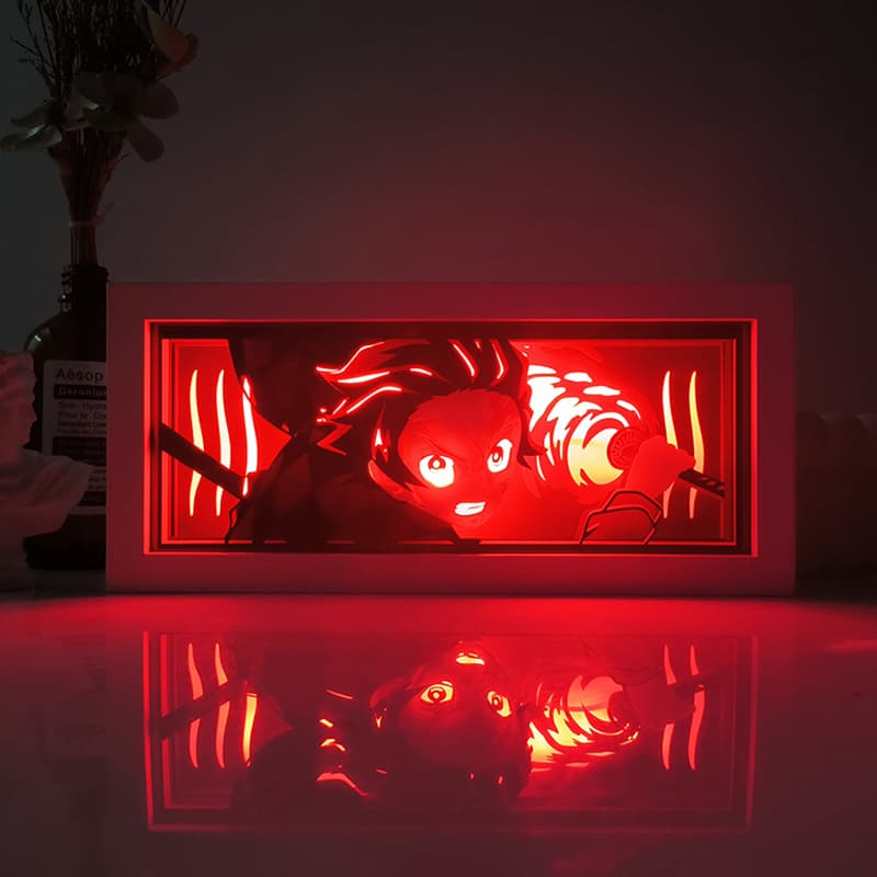 Tanjiro God Mode Anime Light Box od Myanimelightbox, zářící v temné místnosti, dramatické osvětlení