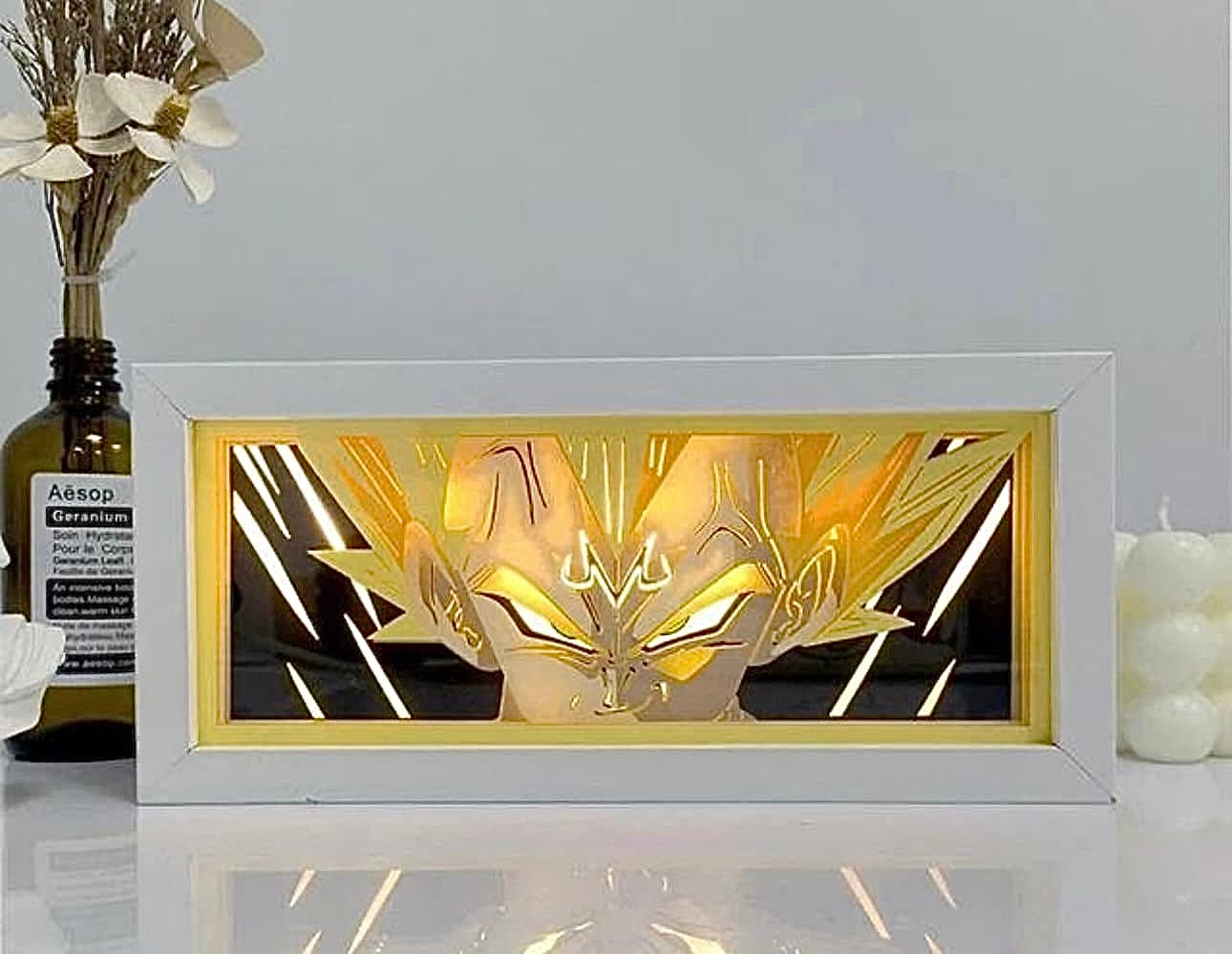 Vegeta Super Saiyan Rage Anime Light Box od MyanimelightBox, zapnutý s lehkým okolním pokojem
