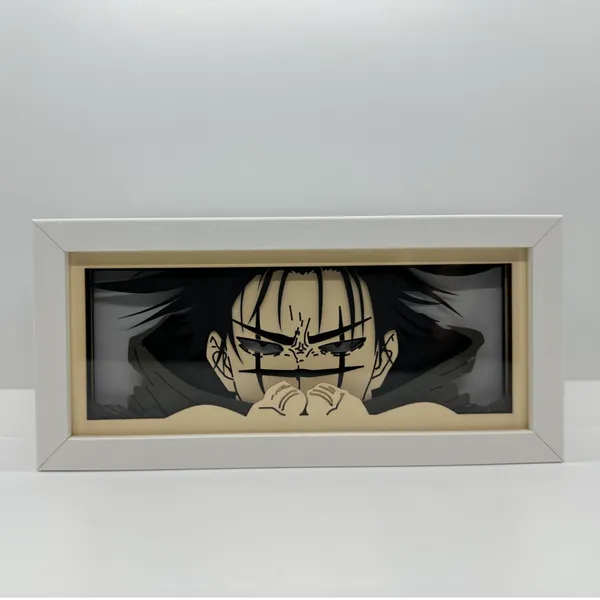 Oeuvre encadrée d&#39;un visage stylisé Choso de Jujutsu Kaisen avec des cheveux noirs et un visage blanc sur un fond blanc