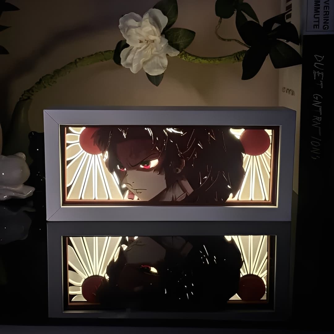 Dämonentöter Tanjiro Light Box leuchtet nachts – handgefertigte Anime-Lampe mit Tanjiro Kamado und feuerroter Beleuchtung