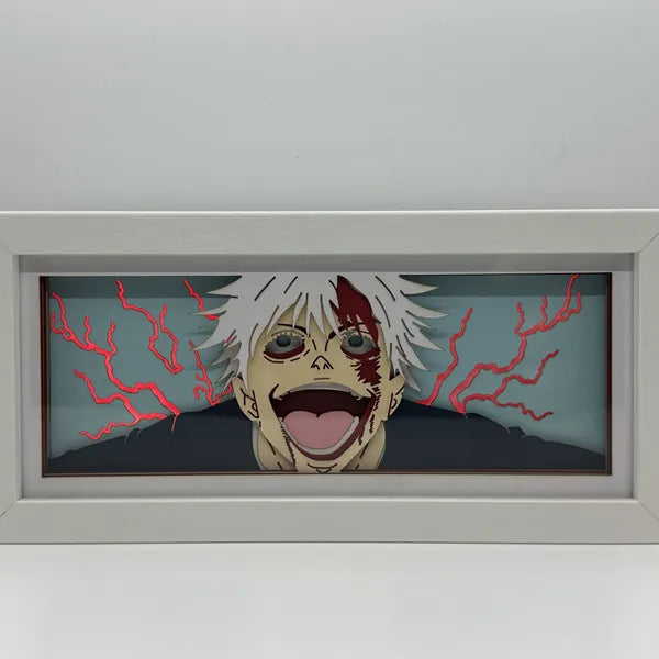 Oeuvre encadrée d&#39;un personnage animé Gojo aux cheveux blancs et aux yeux rouges sur un fond gris