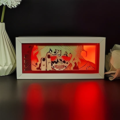 Červený osvětlený Gyutaro LED Light Box s intenzivní barevnou záře a vrstvenou hloubkou.

