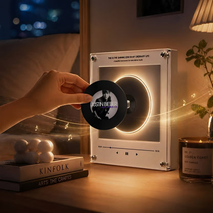 Justin Bieber magnetischer Vinyl-Player mit LED-Beleuchtung, Schallplatte per Hand einlegen für sofortige Musikwiedergabe, ästhetisches Geschenk fürs Schlafzimmer