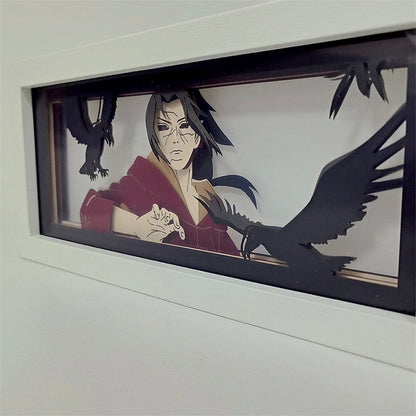 Kotak cahaya Naruto Itachi dengan pencahayaan LED dalam reka bentuk putih dan berbayang

