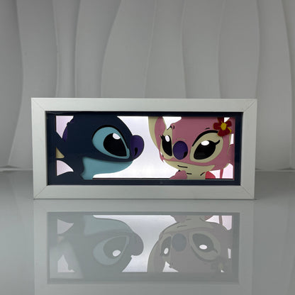 Nástěnné umění s 3D vrstvami a LED světelnou krabicí ve stylu anime Stitch a Angel